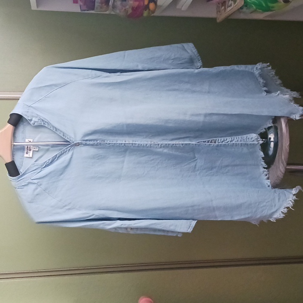 Raw HEM Finish Denim Chambray Button Down Shirt